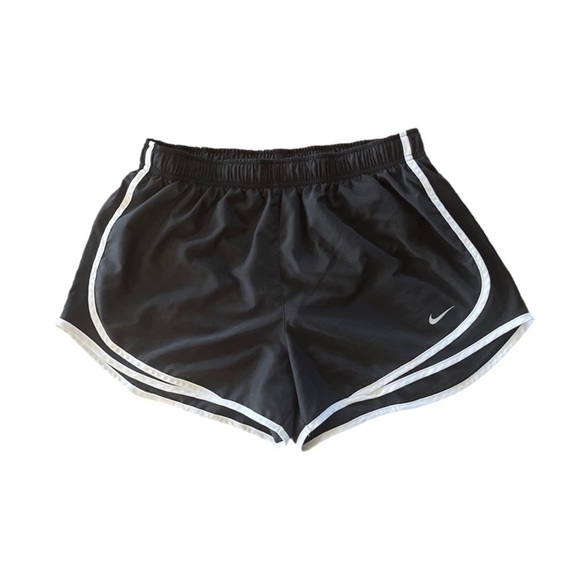 Nike Pants - Nike athletic shorts. Size L